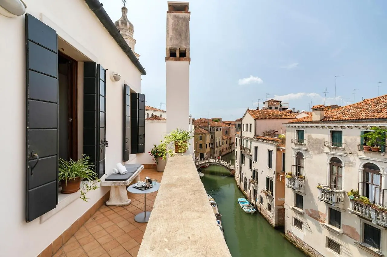 Palazzo Schiavoni Residenza D'Epoca & Suite-Apartments Venice Italy