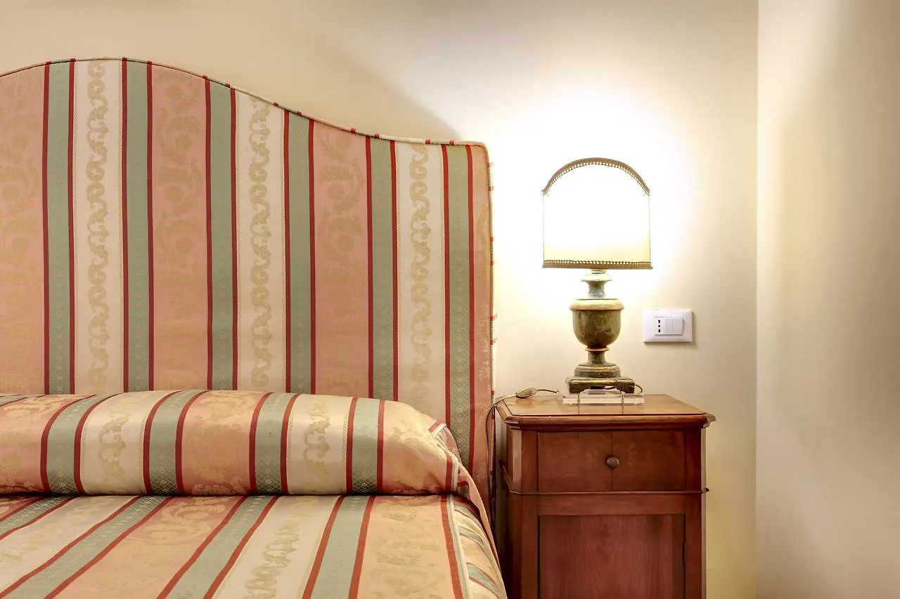 Palazzo Schiavoni Residenza D'Epoca & Suite-Apartments Venice Apartment