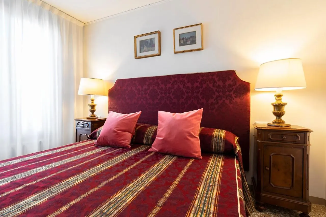 Palazzo Schiavoni Residenza D'Epoca & Suite-Apartments Venecia Apartamento
