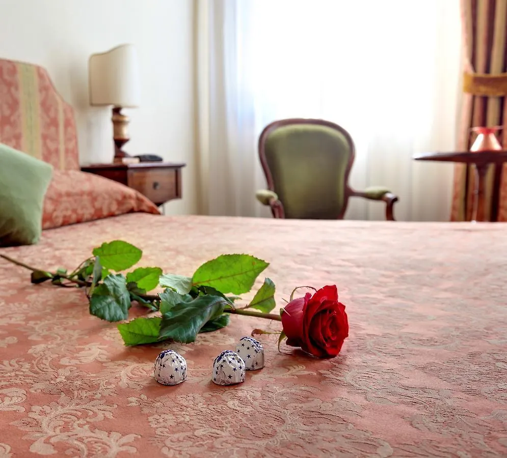 Palazzo Schiavoni Residenza D'Epoca & Suite-Apartments Venecia