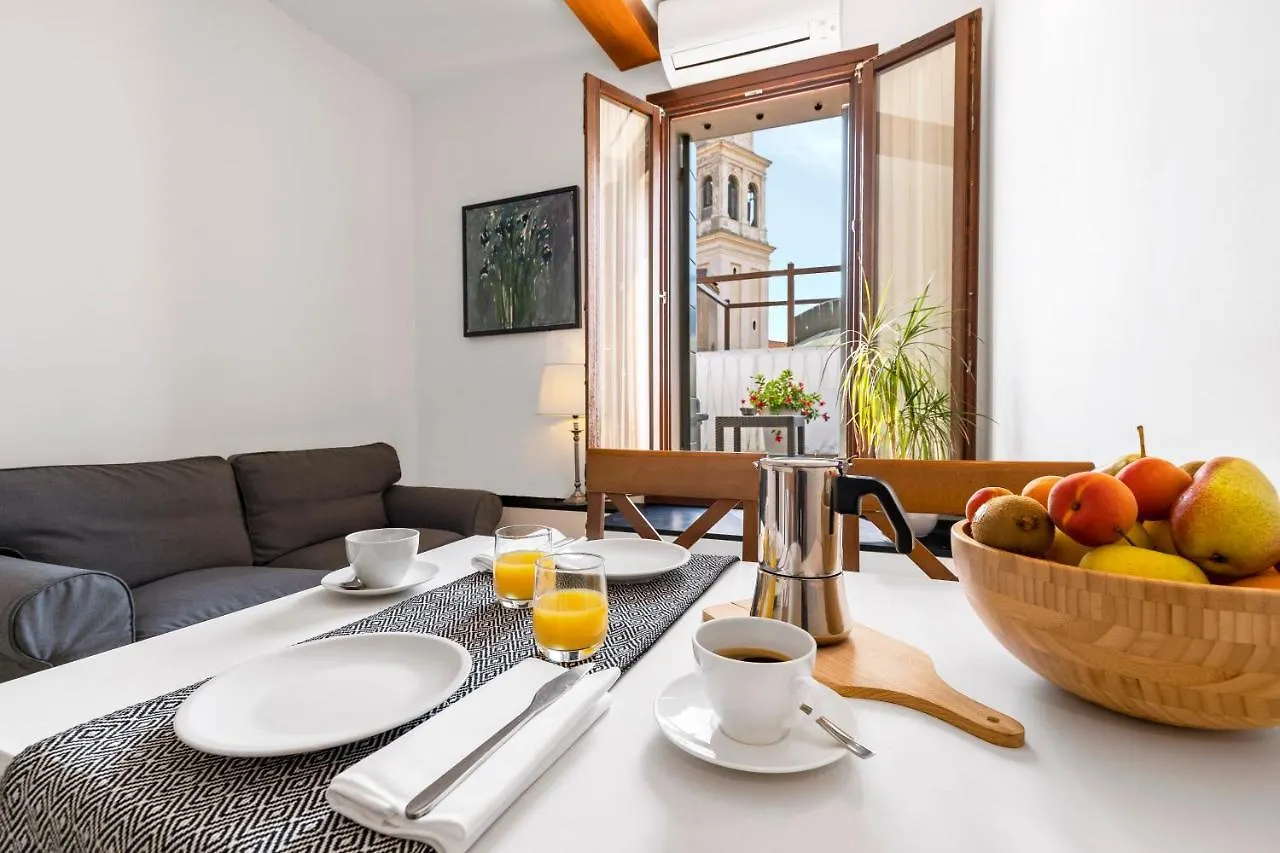 Palazzo Schiavoni Residenza D'Epoca & Suite-Apartments Wenecja 0*,