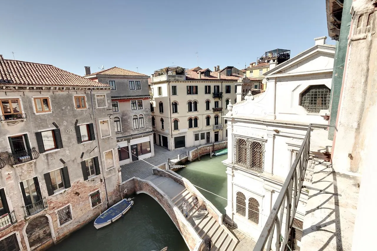 Palazzo Schiavoni Residenza D'Epoca & Suite-Apartments Wenecja